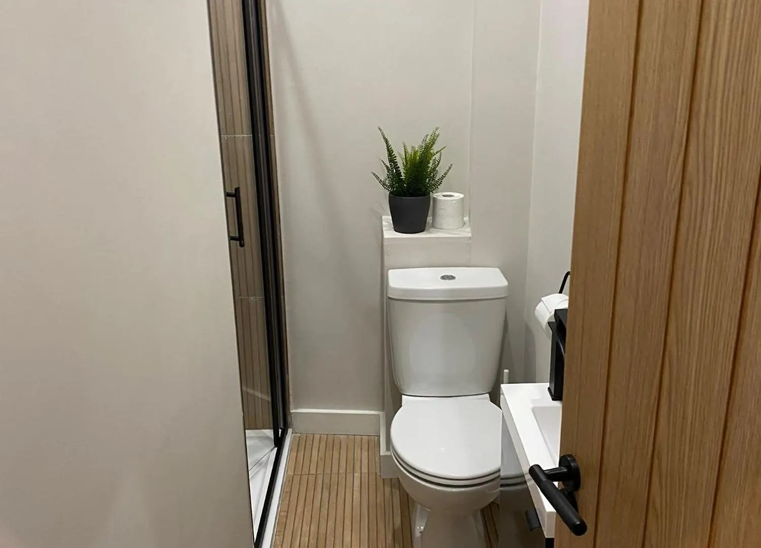 Holiday home No5 Boutique Woodquay Townhouse Galway City Centre Ireland